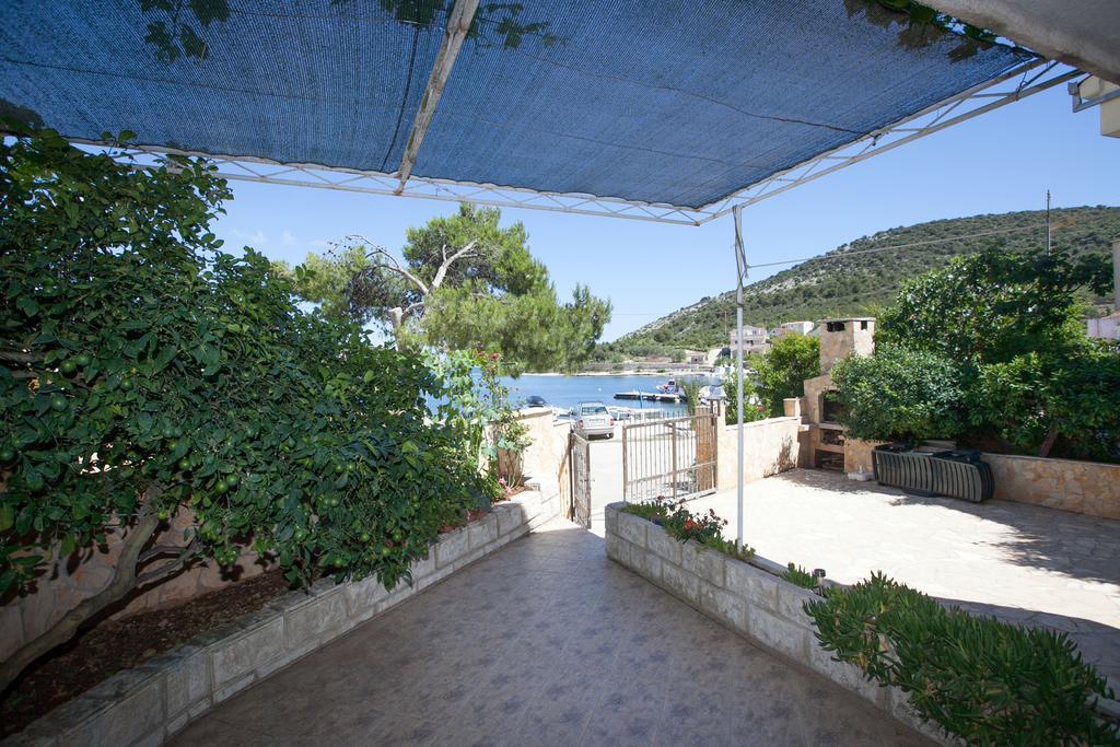 Villa Stana Vinisce Exterior photo