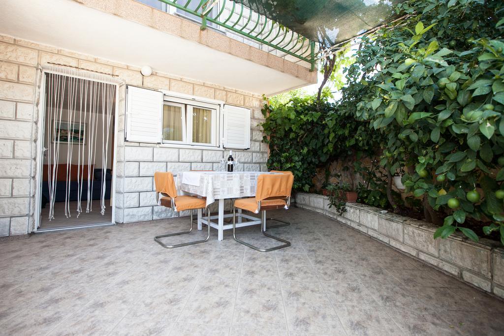Villa Stana Vinisce Exterior photo